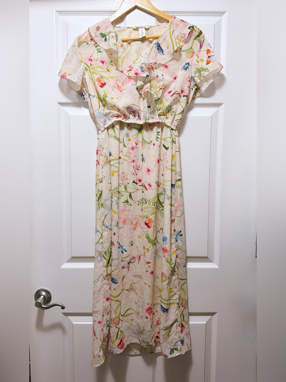 H&M Mama Maternity Cream Floral Midi Dress with Ruffle V-Neck